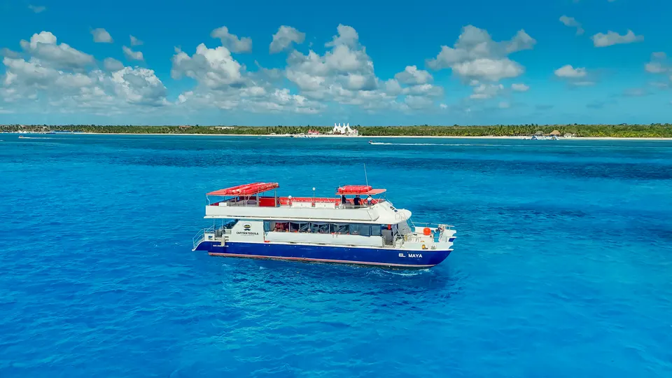 Cozumel en Catamaran con Snorkel en el Cielo y el Cielito
