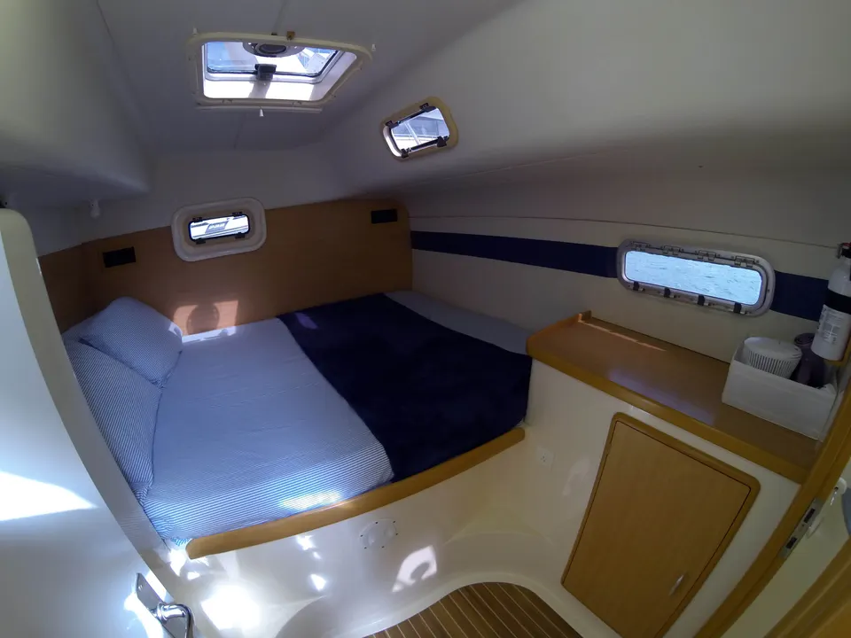 42 Feet Deluxe Catamaran Im — 5