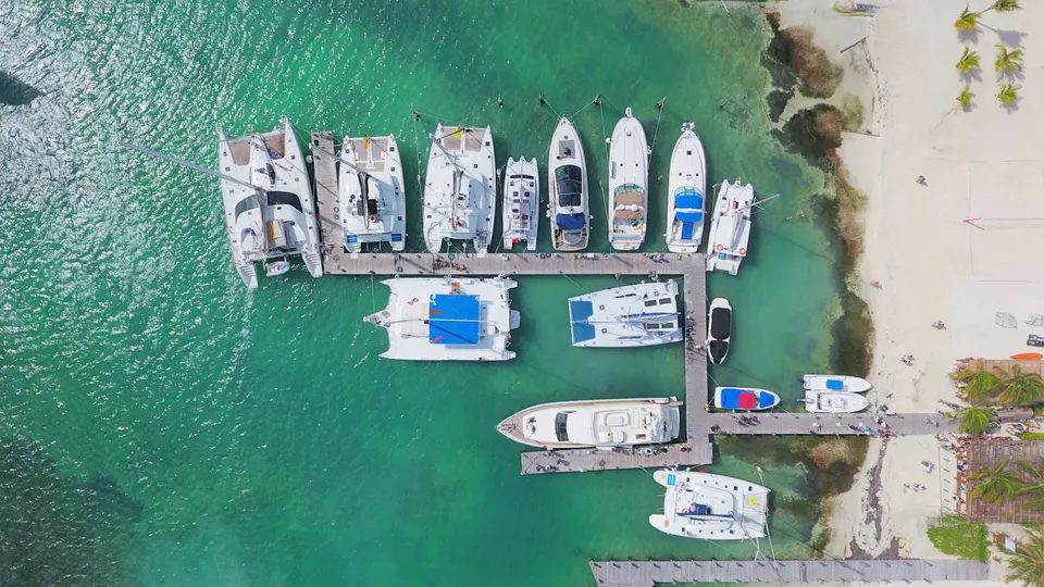 Catamaran Tour to Isla Mujeres & Snorkel (Platino) — 3