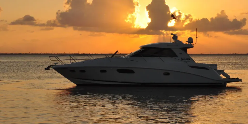 Romantic Sunset & Dinner , Luxury Yacht — 2