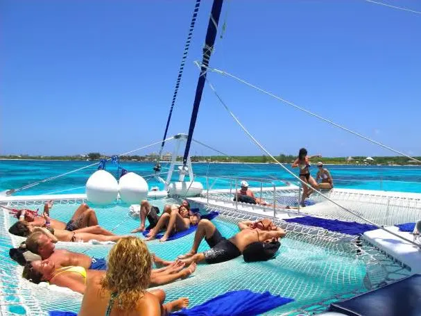 Catamaran 75´ (For 100 People) — 3