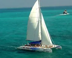 Catamaran 75 (For 100 People)