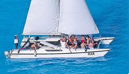 Catamaran 36´ (For 20 People) — 2