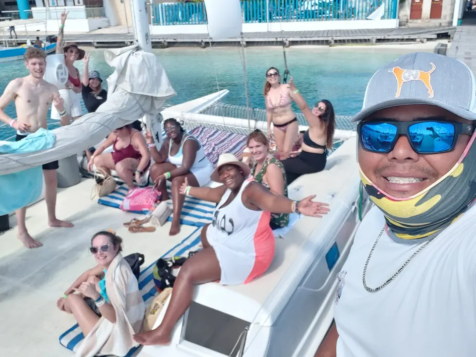 Isla Mujeres Private Catamaran (1 to 15 Pax)