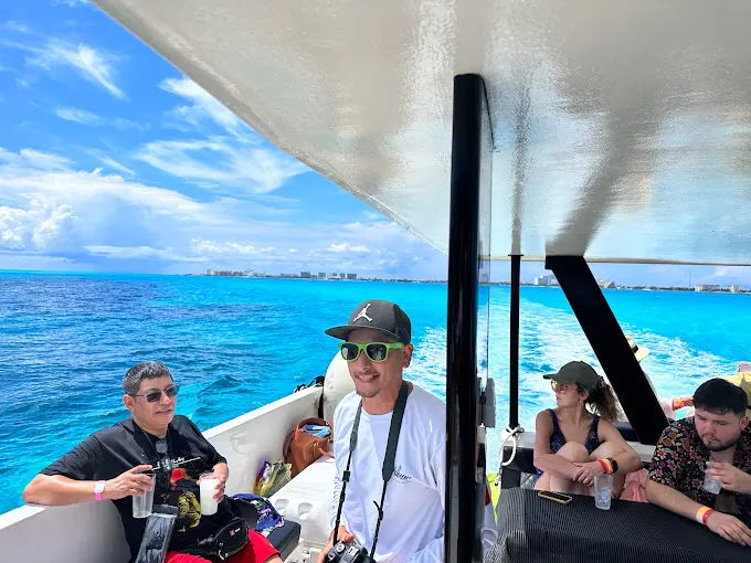 Isla Mujeres in Golden Catamaran Tour — 2