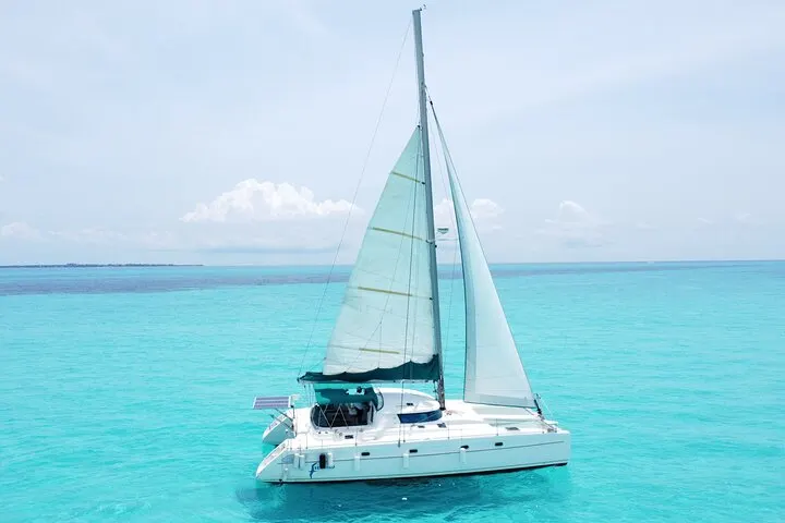 Isla Mujeres in Golden Catamaran Tour