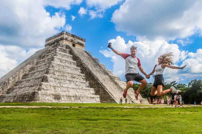 Chichen Itza & Cenote Maya